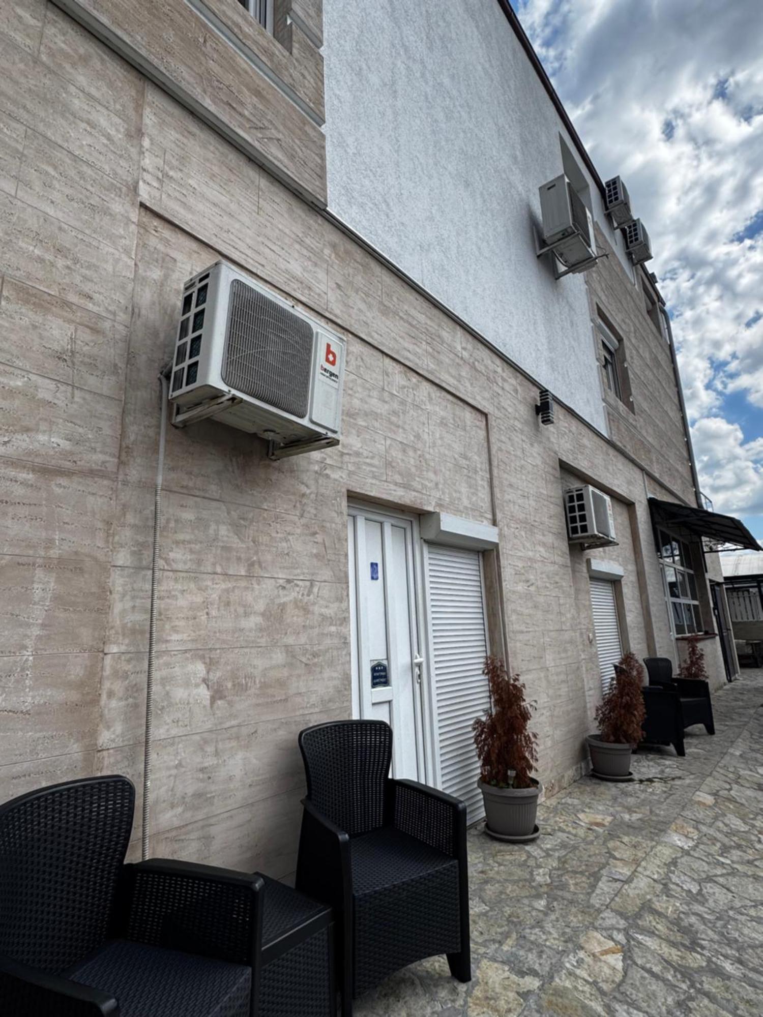 Apartments Vila Brzi & Beka Šabac Exterior foto